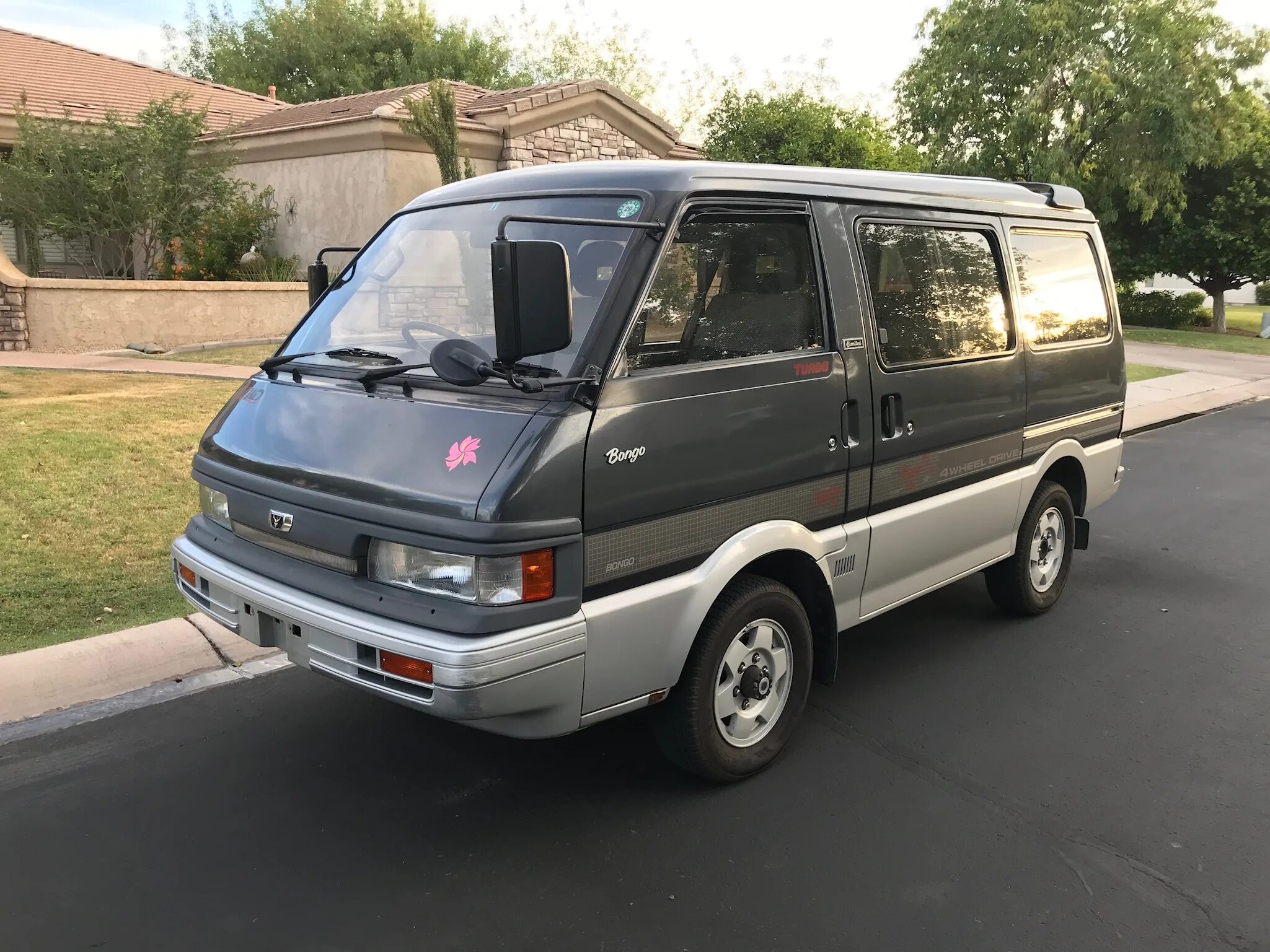 Mazda Bongo 4wd. Mazda Bongo van 4wd. Mazda Bongo 4. Mazda Bongo Brawny 4wd.