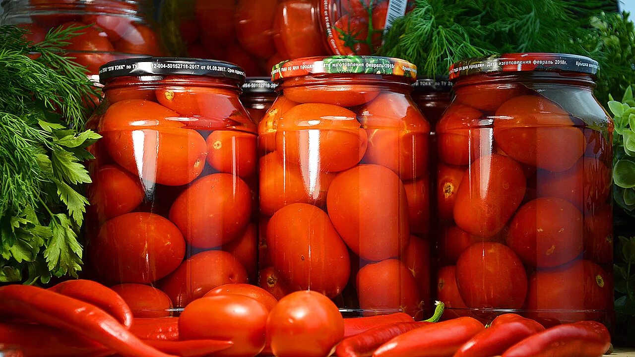 Рецепт сладких помидор на литр. Томат Непас 6. Pomidori marinad. Консервированный помидор. Консервированные помидоры.