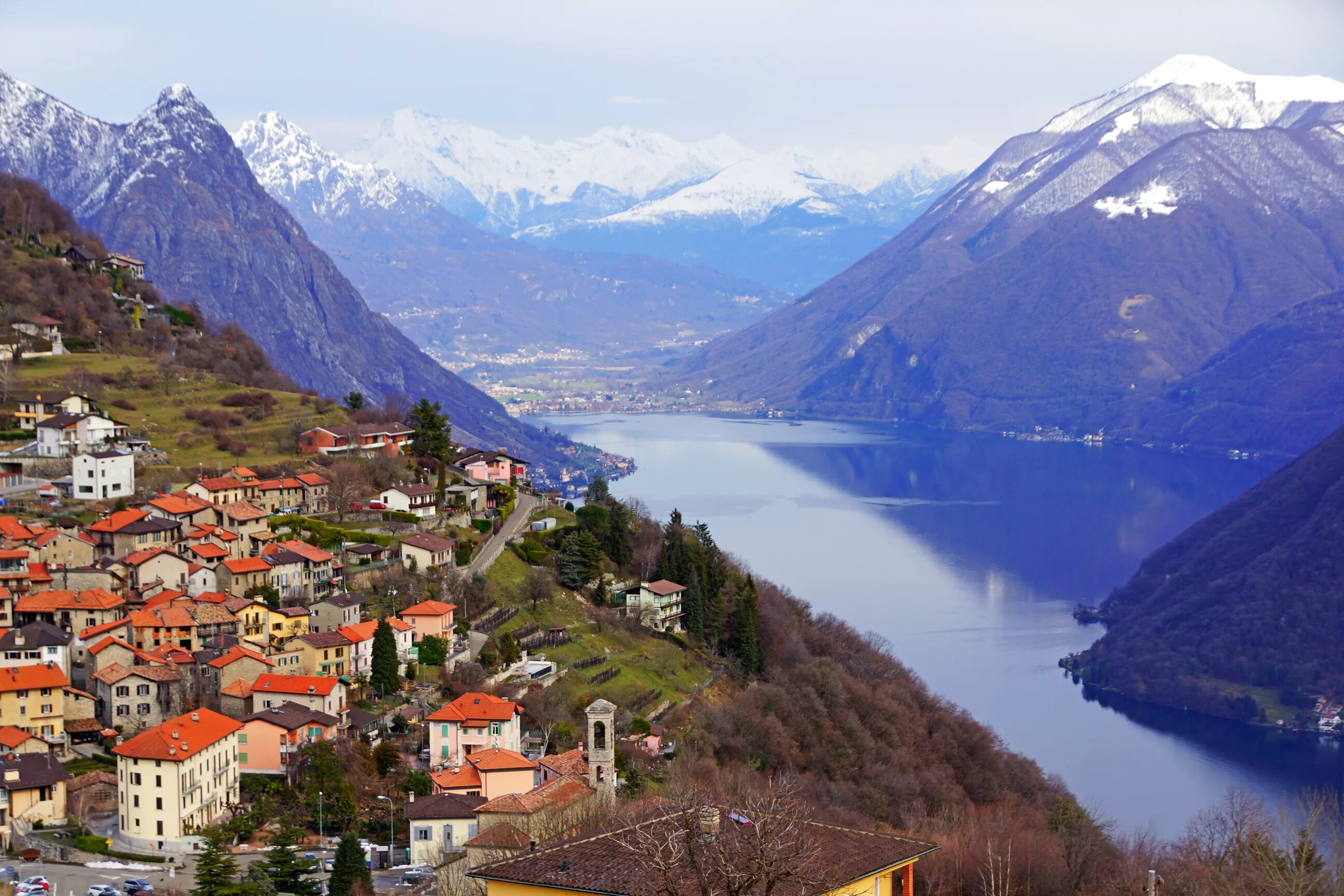 Швейцария маленькая страна. Бёрн Оберланд Швейцария. Lugano Швейцария горы. Швейцарский озеро Лугано. Свизерленд Швейцария.