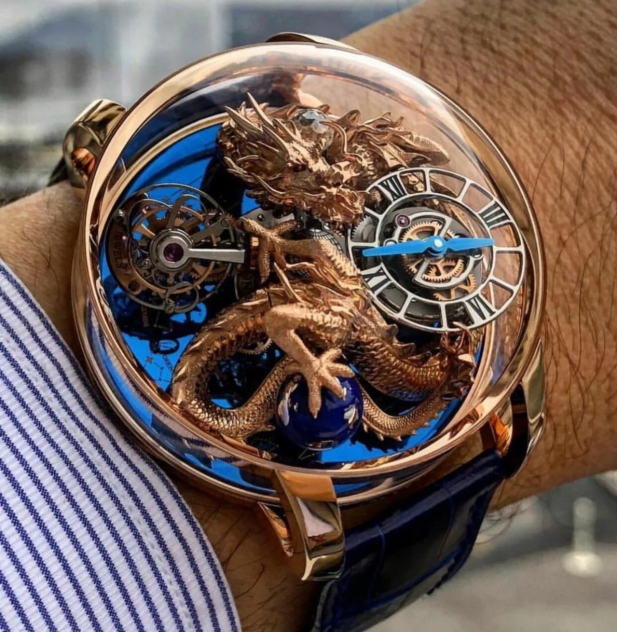 Джейкоб энд ко. Jacob co Dragon Astronomia. Часы Art Dragon Gold Jacob & co. Jacob & co. 'Chiron' Tourbillon in 18k Rose Gold. Astronomia Tourbillon Dragon.