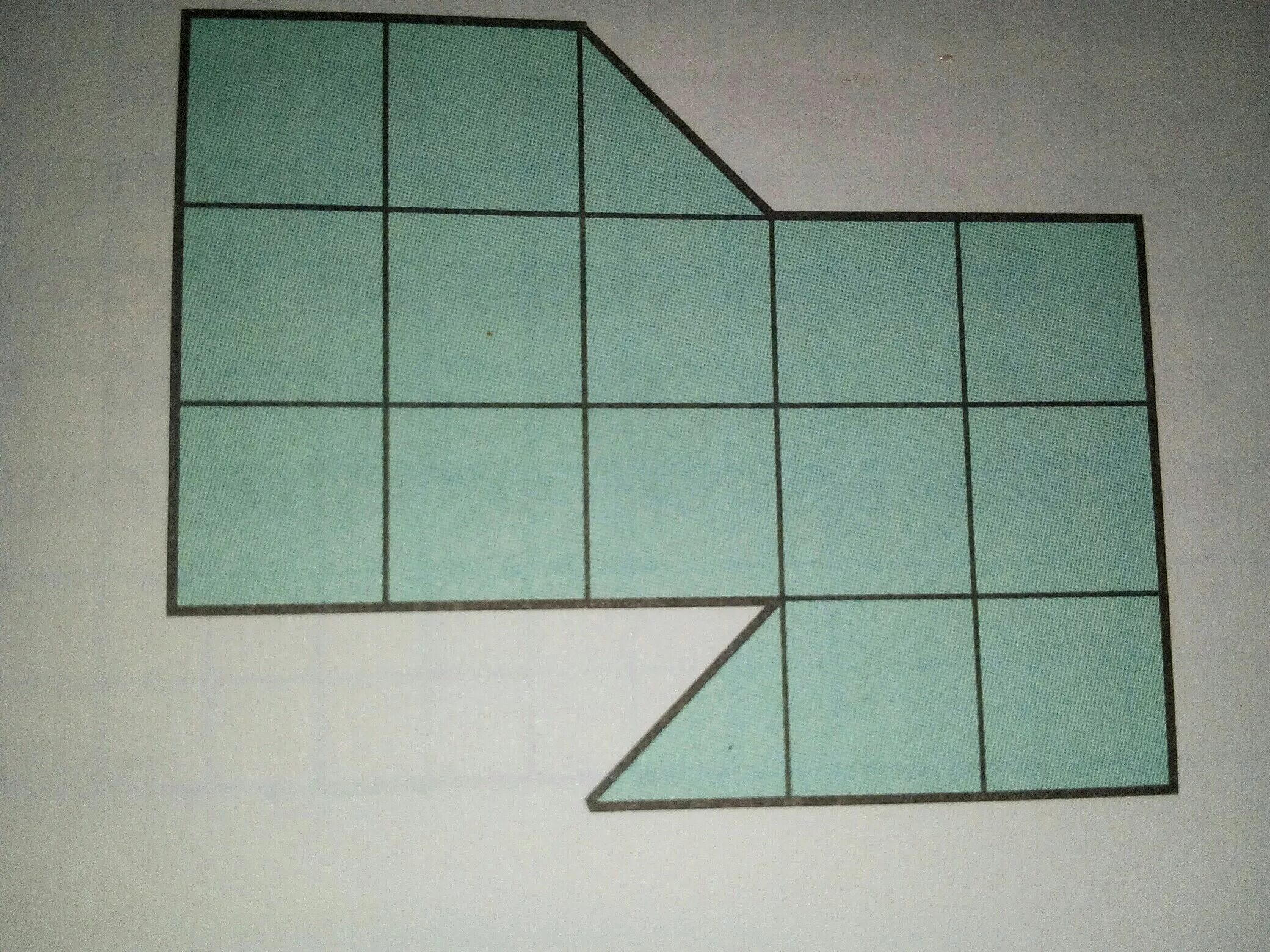 Догадайся как разрезать прямоугольник на 8 квадратов. Догадайся как разрезать прямоугольник на 8 квадратов. Квадрат разрезать на 8. Квадрат разделенный на 8 треугольников. Разрежьте фигуру на две части из которых можно сложить квадрат.
