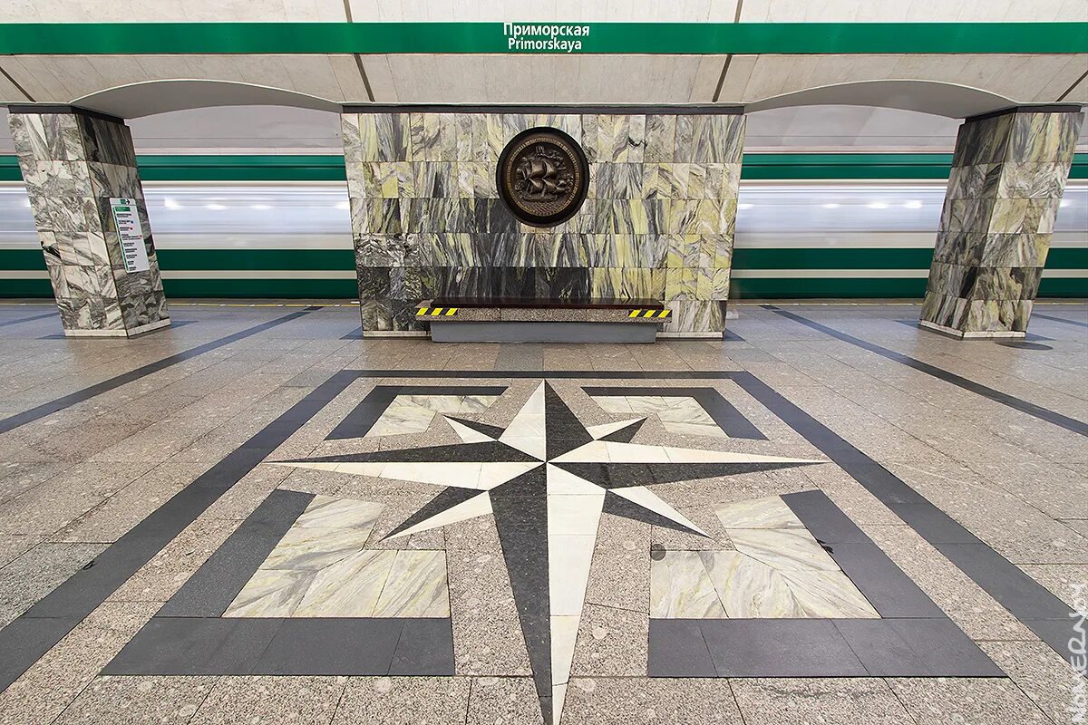 вестибюль станции маяковская москва. станция метро бухарестская санкт-петербург. гранит в отделке интерьера. дом пол метро. гранит в экстерьере.