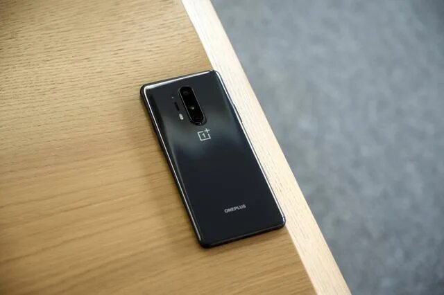 Телефоны oneplus 8. ONEPLUS 8 Pro Black. ONEPLUS 8pro 12/256 Onyx Black. ONEPLUS 8 Pro черный 256gb. ONEPLUS 8 черный.