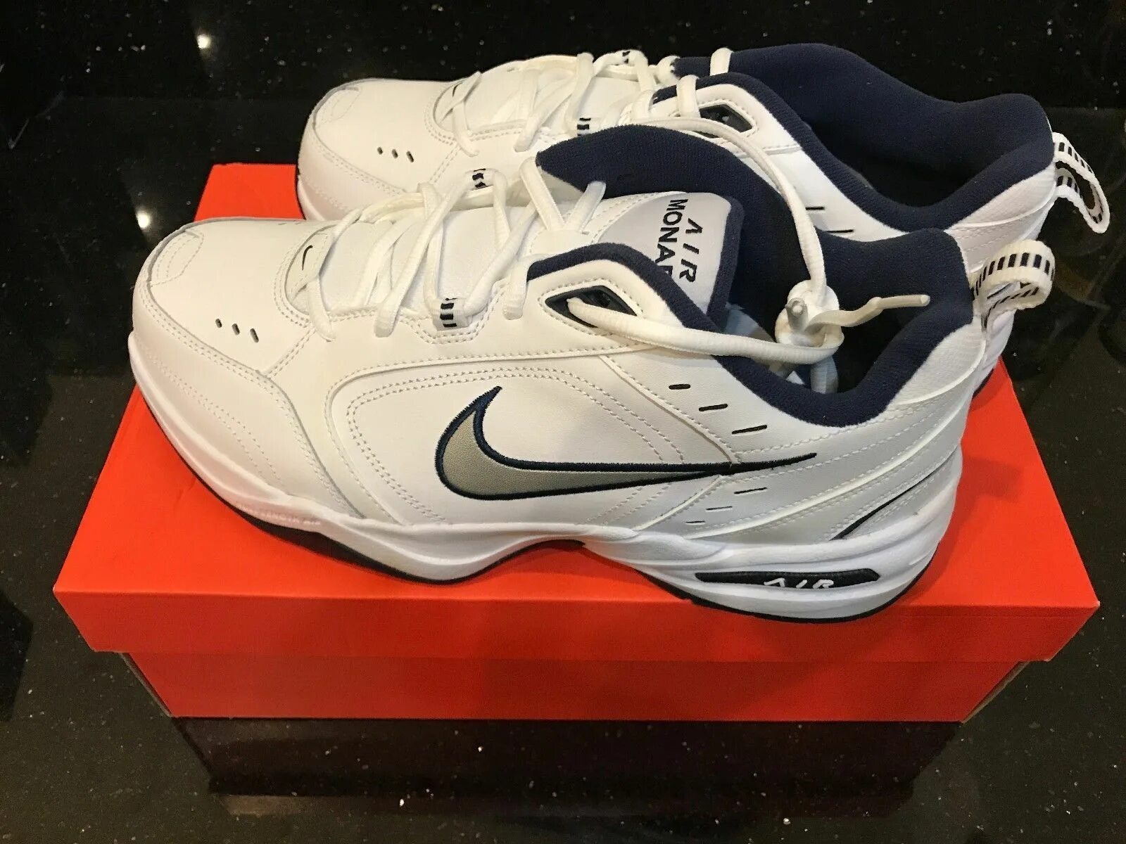 Кроссовки Air Monarch. Nike Air Monarch женские. Nike Monarch 1. Найк Монарх 5. Nike air monarch оригинал