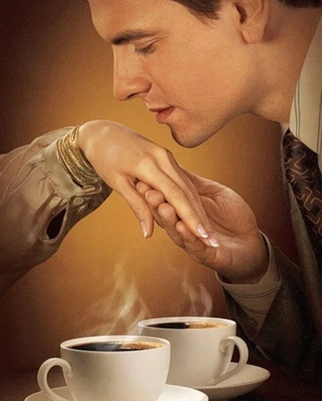 Чай романтика. Мужчина с чашкой кофе. Кофе и поцелуй. Кофе вдвоем. Кофе для любимого мужчины.