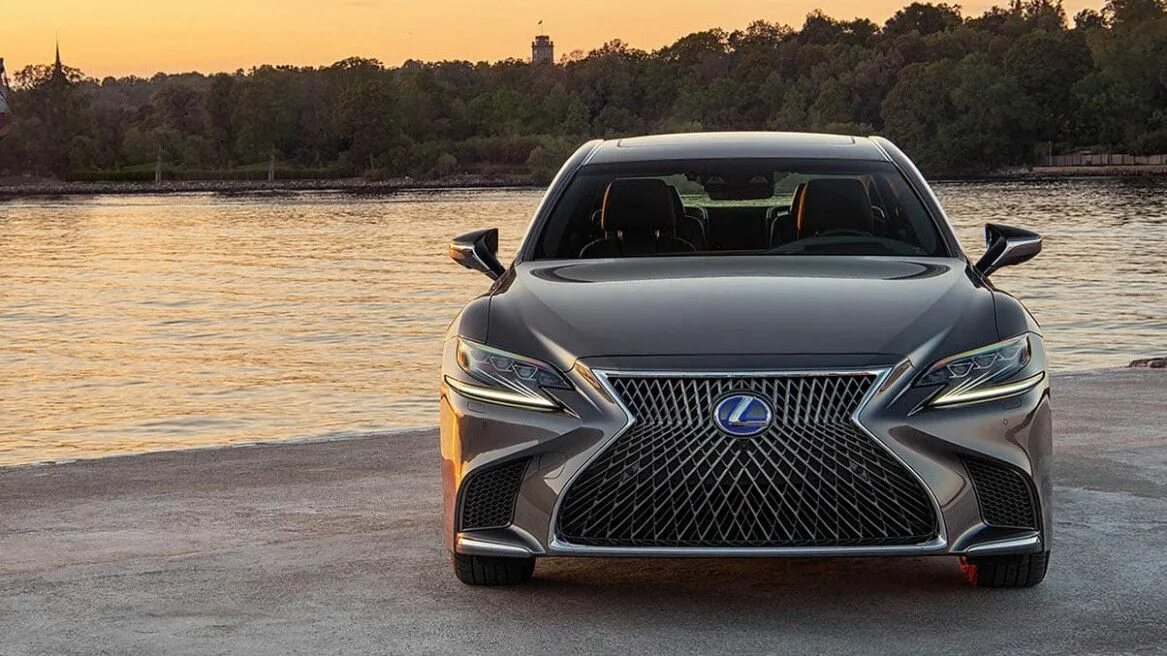 Лексус 2020 купить. Lexus sedan 2020. Лексус седан 2020. Лексус лс 2020. Лексус универсал 2020.