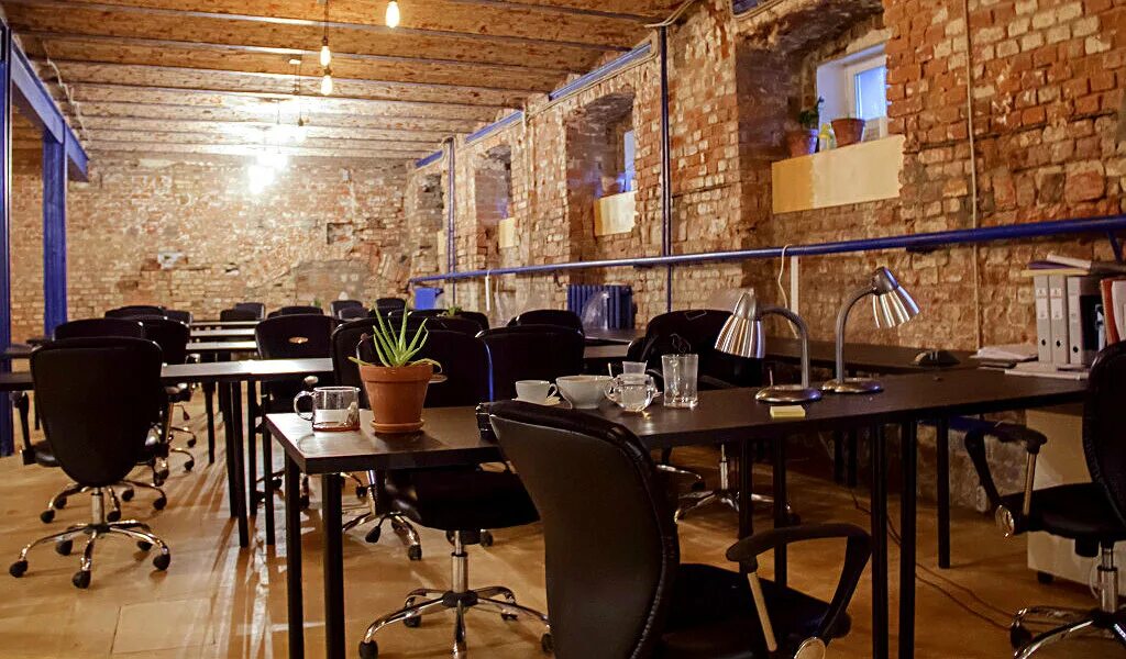 Кафе салют страстной бульвар. Салют страстной бульвар 12 с5. Велокафе салют москва. Салют страстной бул 12 стр 5. Салют страстной бул 12 стр 5.