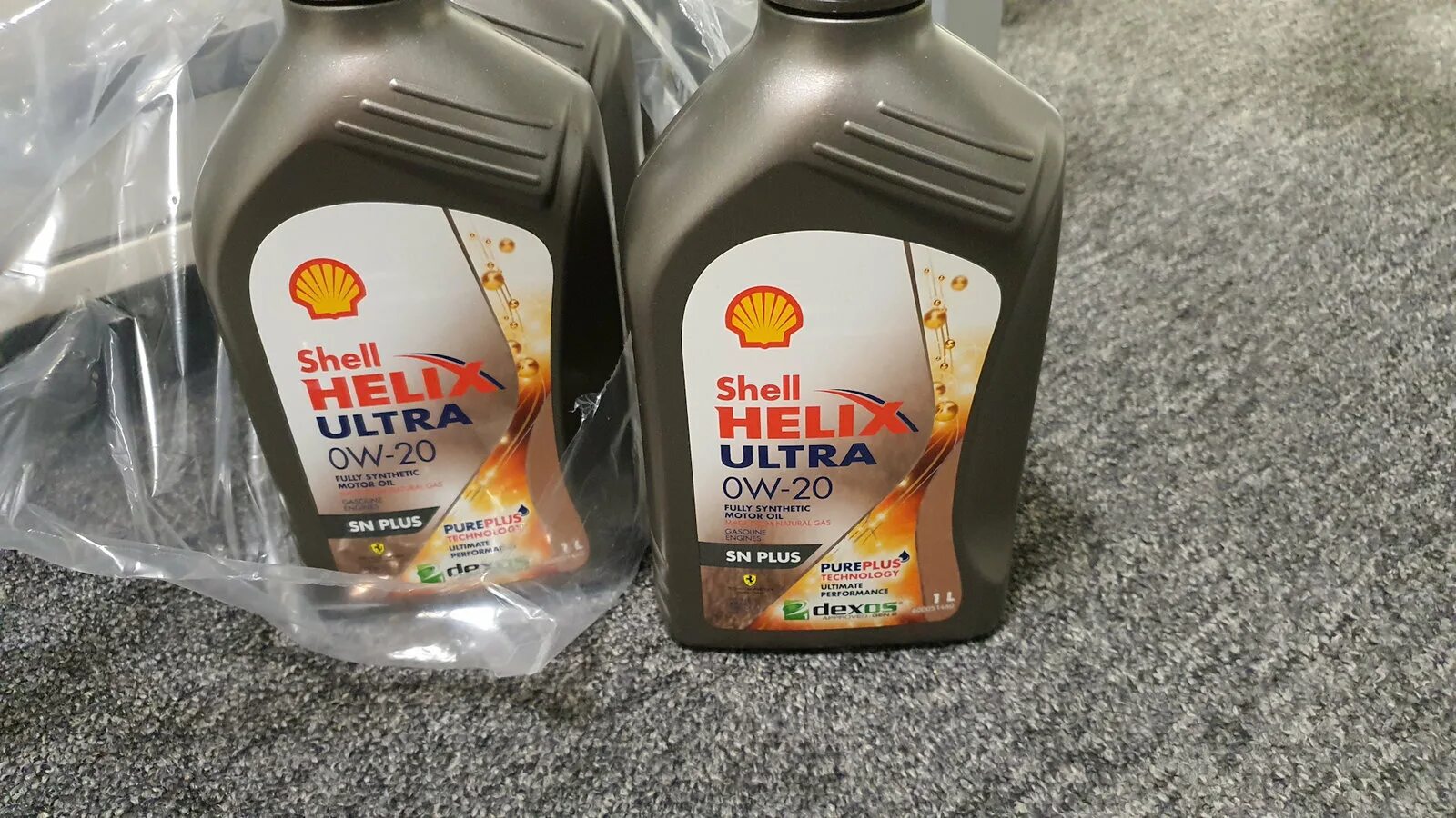 Тест масел 0w20. Shell Ultra 0w20. Shell Helix Ultra 0w20 SN. Моторное масло Shell Helix Ultra 0 w 20. Shell Helix Ultra 0w-20 API SN Plus.