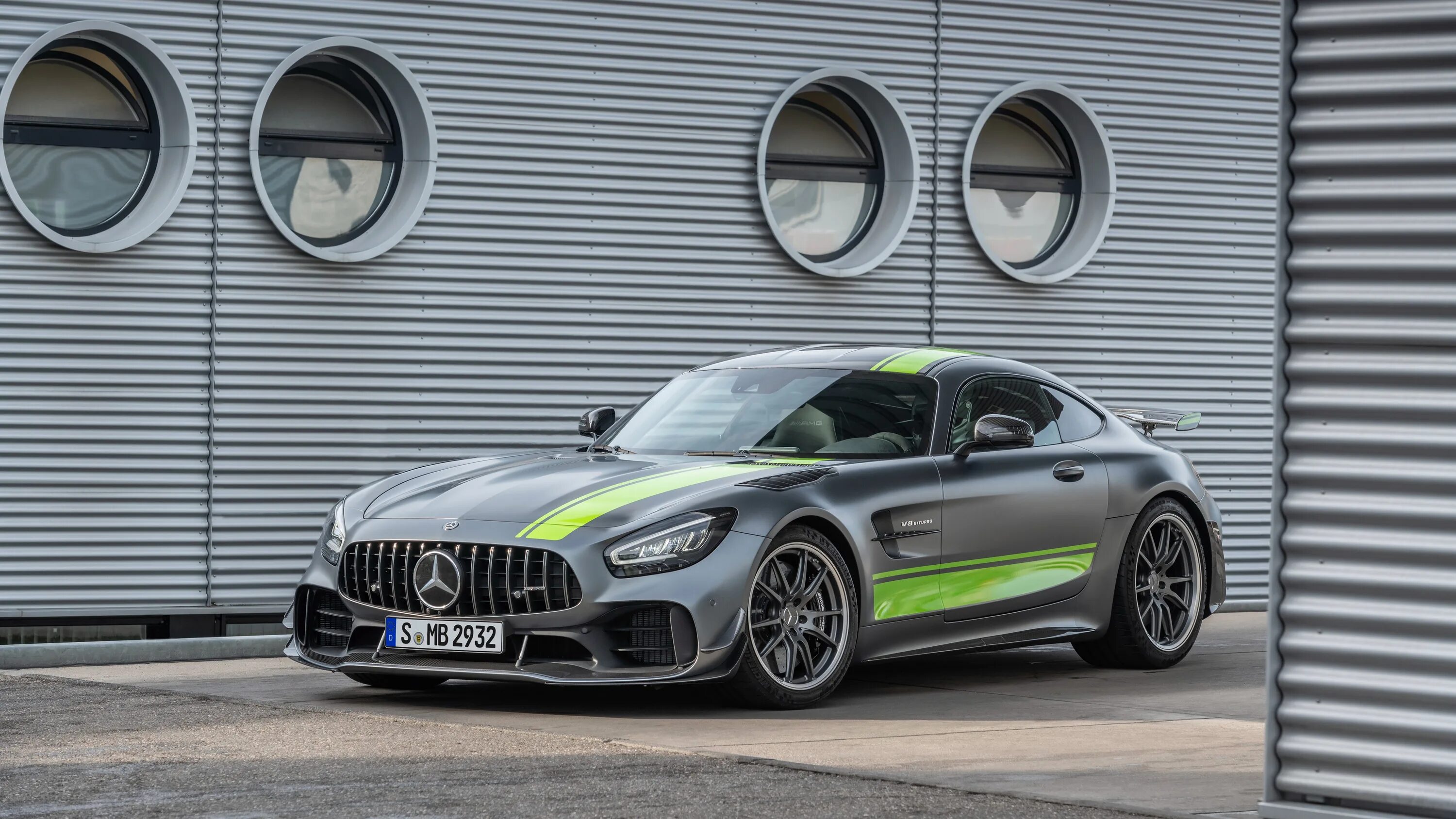 Самый быстрый амг. Мерседес amg gtr pro. mercedes benz amg gt r. мерседес амг gt r pro. mercedes gtr amg 2025.