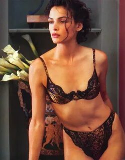 Голая Фамке Янссен (Famke Janssen). 