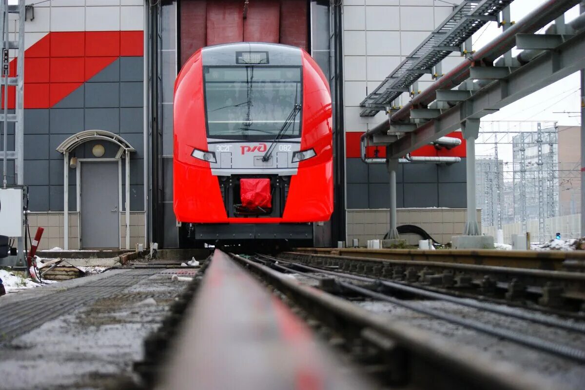 Скоростной поезд ласточка. Ласточка электропоезд мцк. Ласточка поезд ржд. Скоростной электропоезд ласточка. Скоростной электропоезд ласточка.