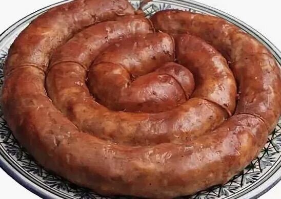 Колбаса круглая. Колбаса кавказская халяль полукопченая. Сардельки в разрезе. Краковская колбаса стандарт. Колбаса полукопченая кольцом.