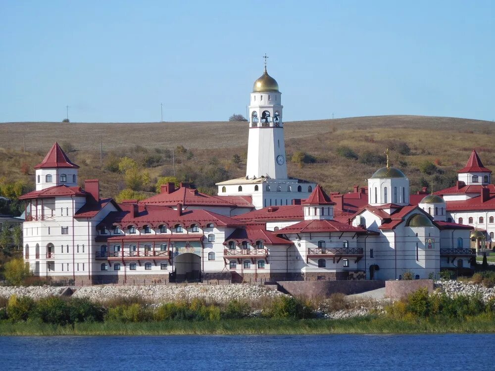 Самарская область главный сайт. Мужской монастырь Винновка Самарская. Волжский Афон Винновский монастырь. Село Винновка Самарская. Волжский Афон Винновка.