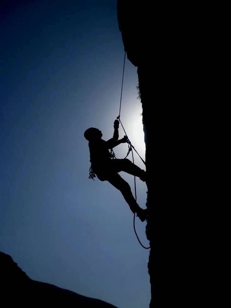 Climb up high. Дюльфер. Скалолазание/альпинизм (Summit/Rock Climbing). Взбираться на гору. Скалолаз альпинист.