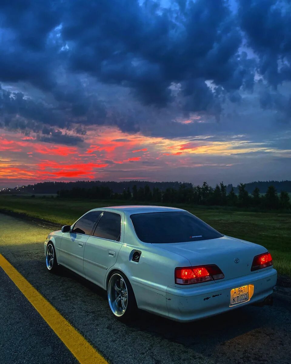 Toyota cresta. Cresta 100. Тойота Креста 100. Тойота Креста 100 кузов.