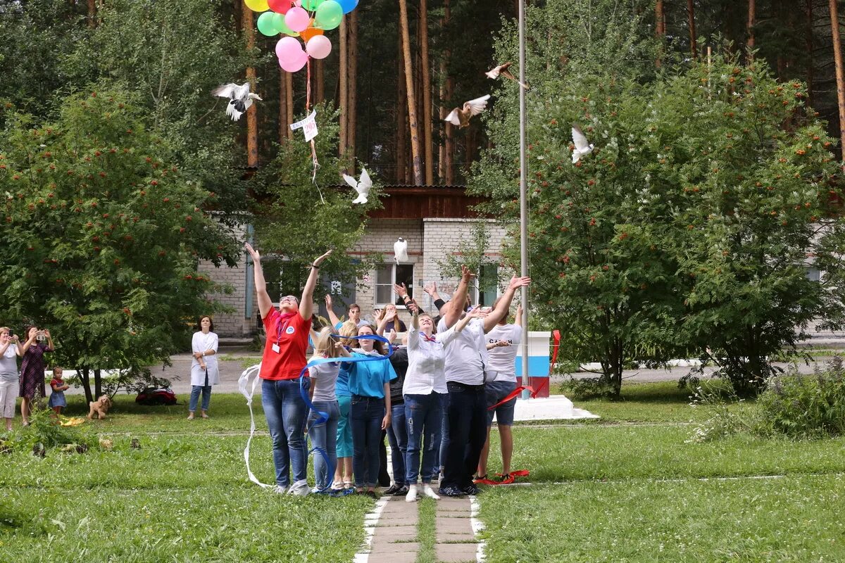 Буревестник лагерь Сысерть. Лагерь Буревестник Екатеринбург 2021. Буревестник лагерь Сысерть 2021. МАУ дол Буревестник Екатеринбург. Буревестник лагерь цена