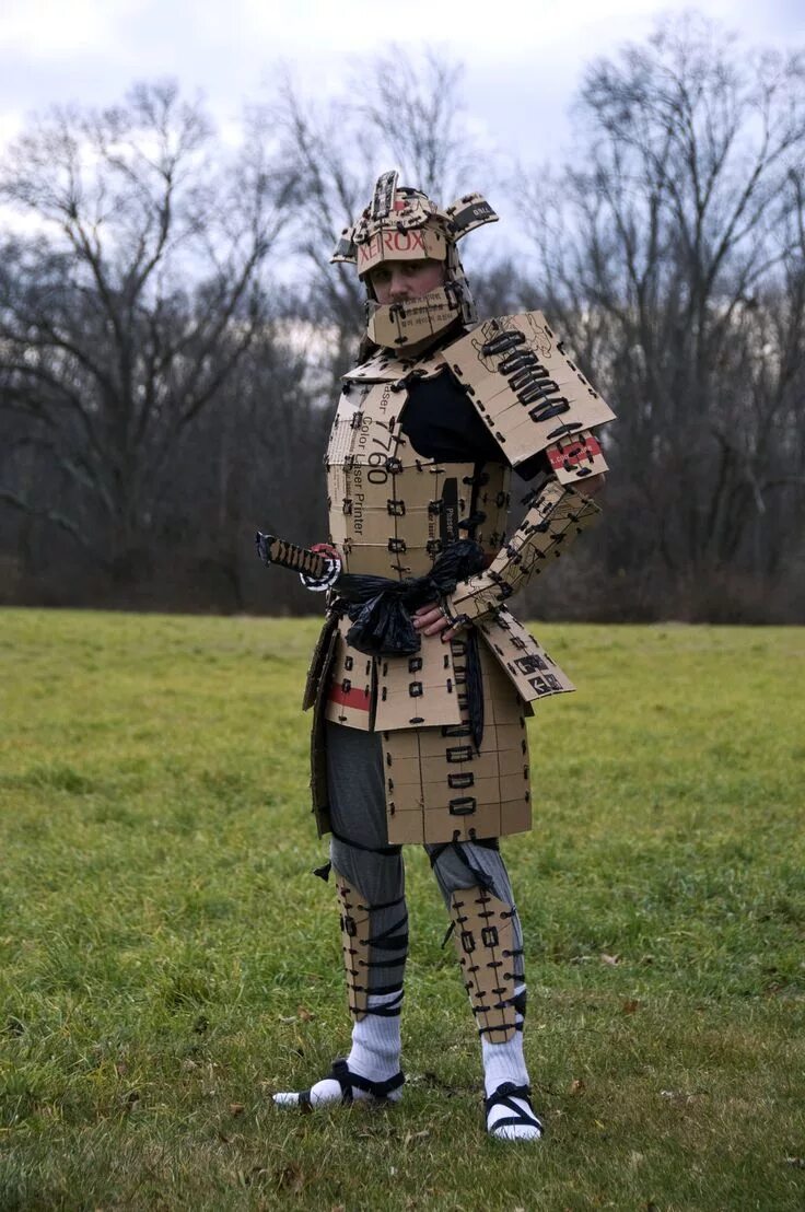Samurai armor cardboard. самурай косплей. самурайский доспех из картона. поддоспешник самурая. картонные доспехи самурая.