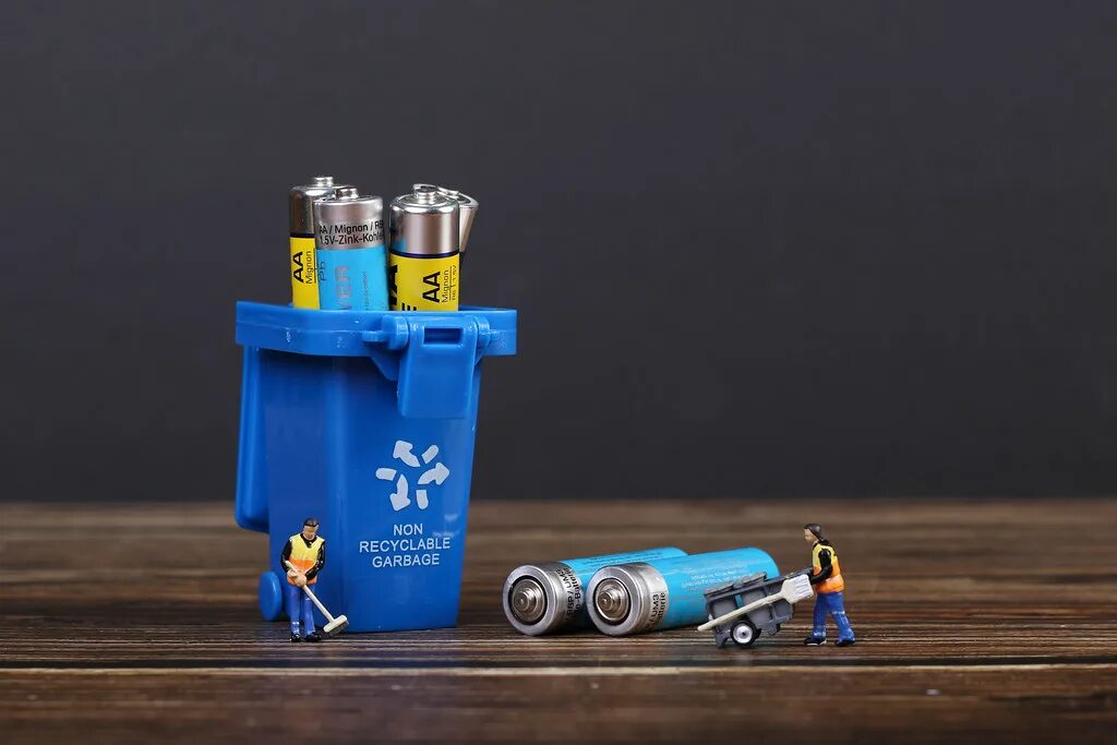 Battery recycle. Батарейки синие 3d. Recycle Battery Box.