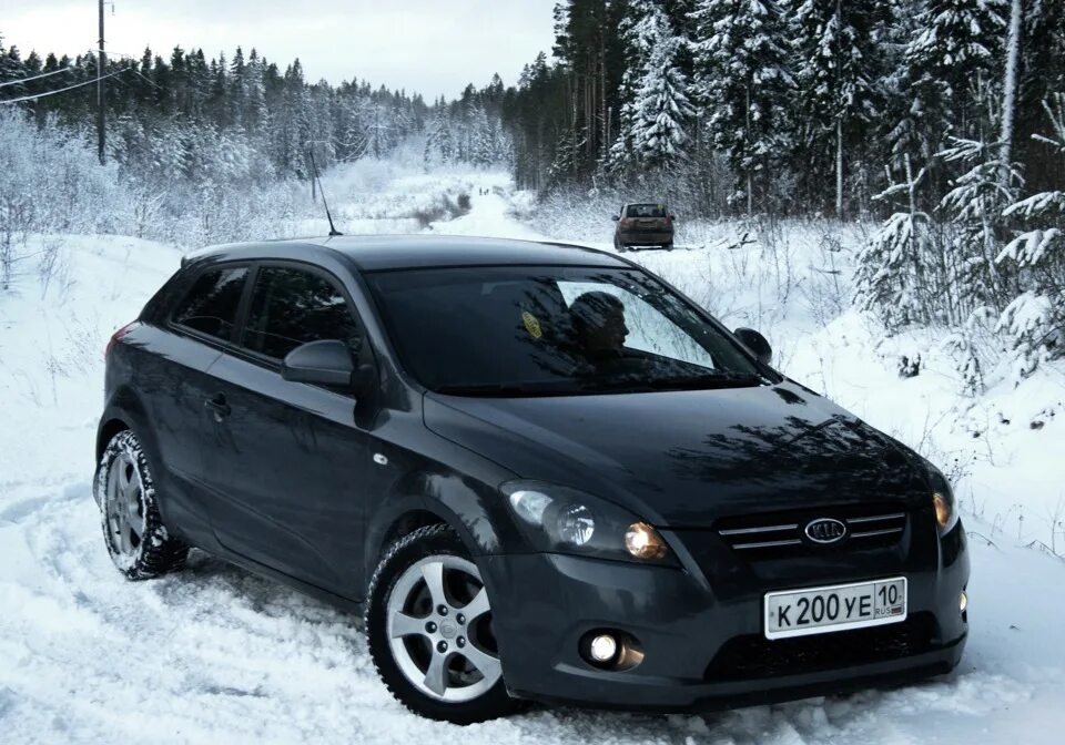 Кия сид 2008 купить. Киа СИД 2008 черная. Киа СИД 2008. Kia Ceed купе 2008. Kia Ceed 2008 Black.