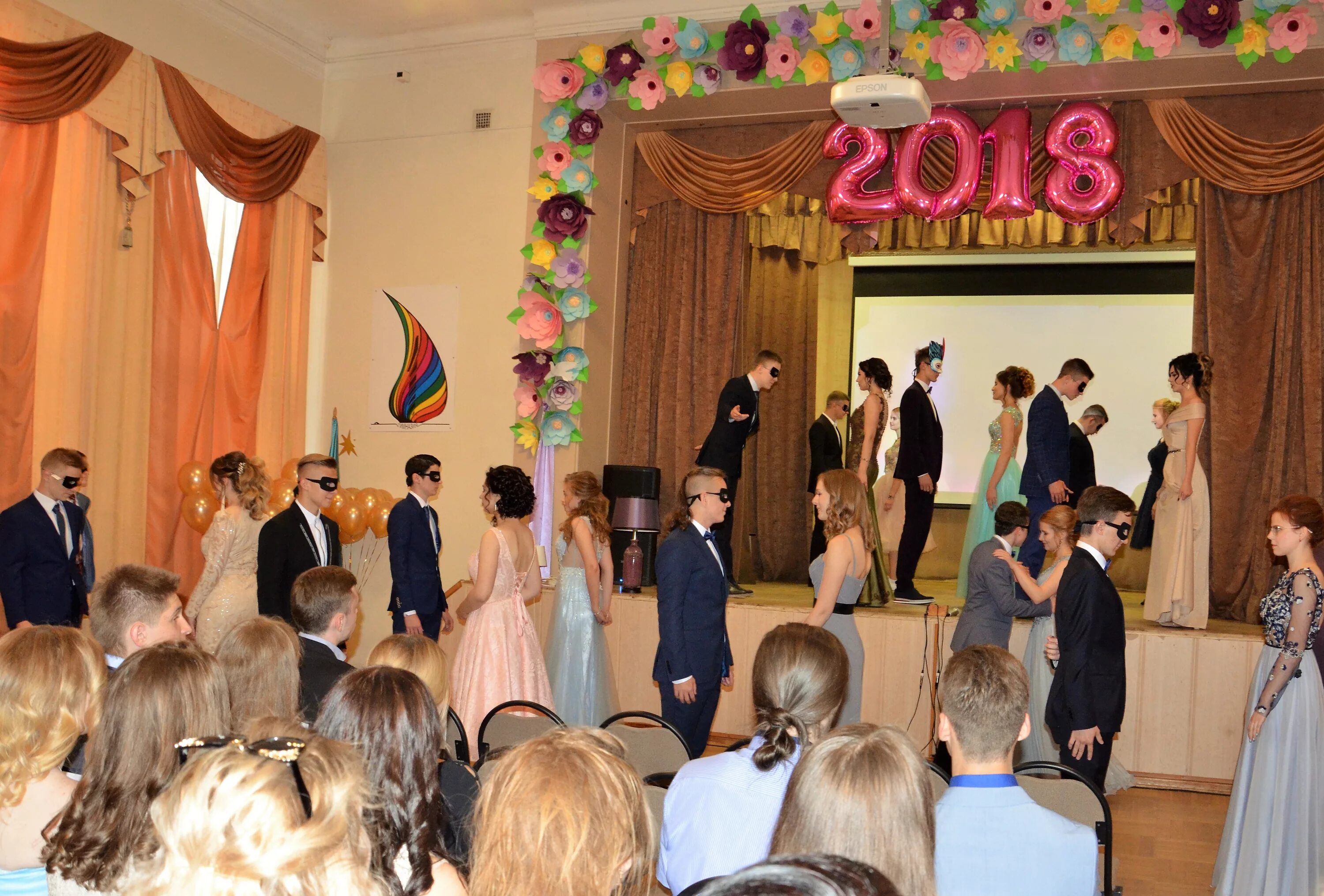 учителя в 25 школе жуковском. школа 10 жуковский. школа номер 13 жуковский. школа 10 жуковский официальный сайт. конкурс учитель года.