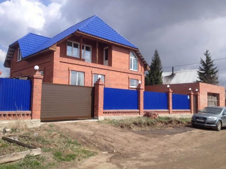 Продажа домов в городе иркутске. Вилюйская 5 Томск. Коттедж 280 м на участке 8 сот. Дом в Иркутске. Коттедж Иркутск.