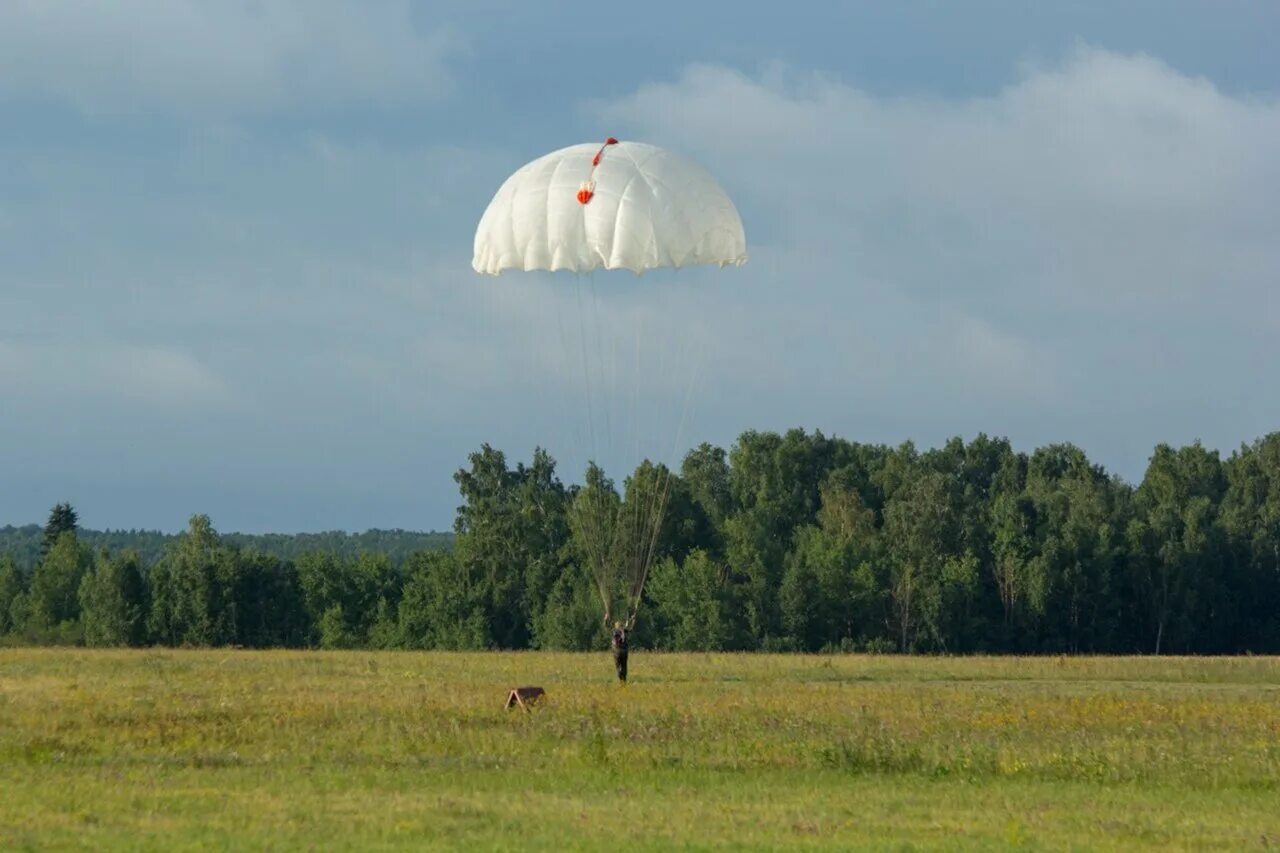 челябинский областной аэроклуб. аэроклуб челябинск. левобережный аэродром магнитогорск. парашютная 2 челябинск. поу челябинский аэроклуб досааф.
