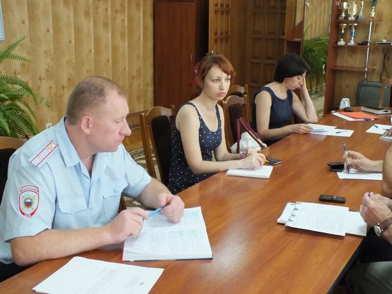 Омвд симферополь. Мвд симферопольский район. Омвд симферополь. Омвд симферополь. Начальник умвд симферополь.