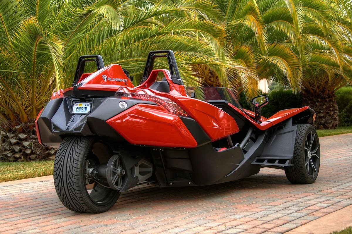 Polaris трицикл. Трицикл Поларис слингшот. Машина Polaris Slingshot. Трицикл Polaris 2020. Polaris slingshot