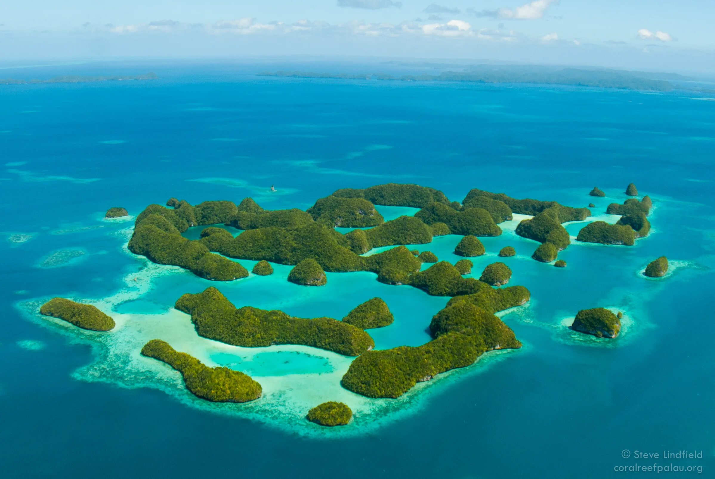 Архипелаг группа островов. Архипелаг Палау. Острова Челбахеб Палау. Палау Микронезия. Каролинские острова Атолл.