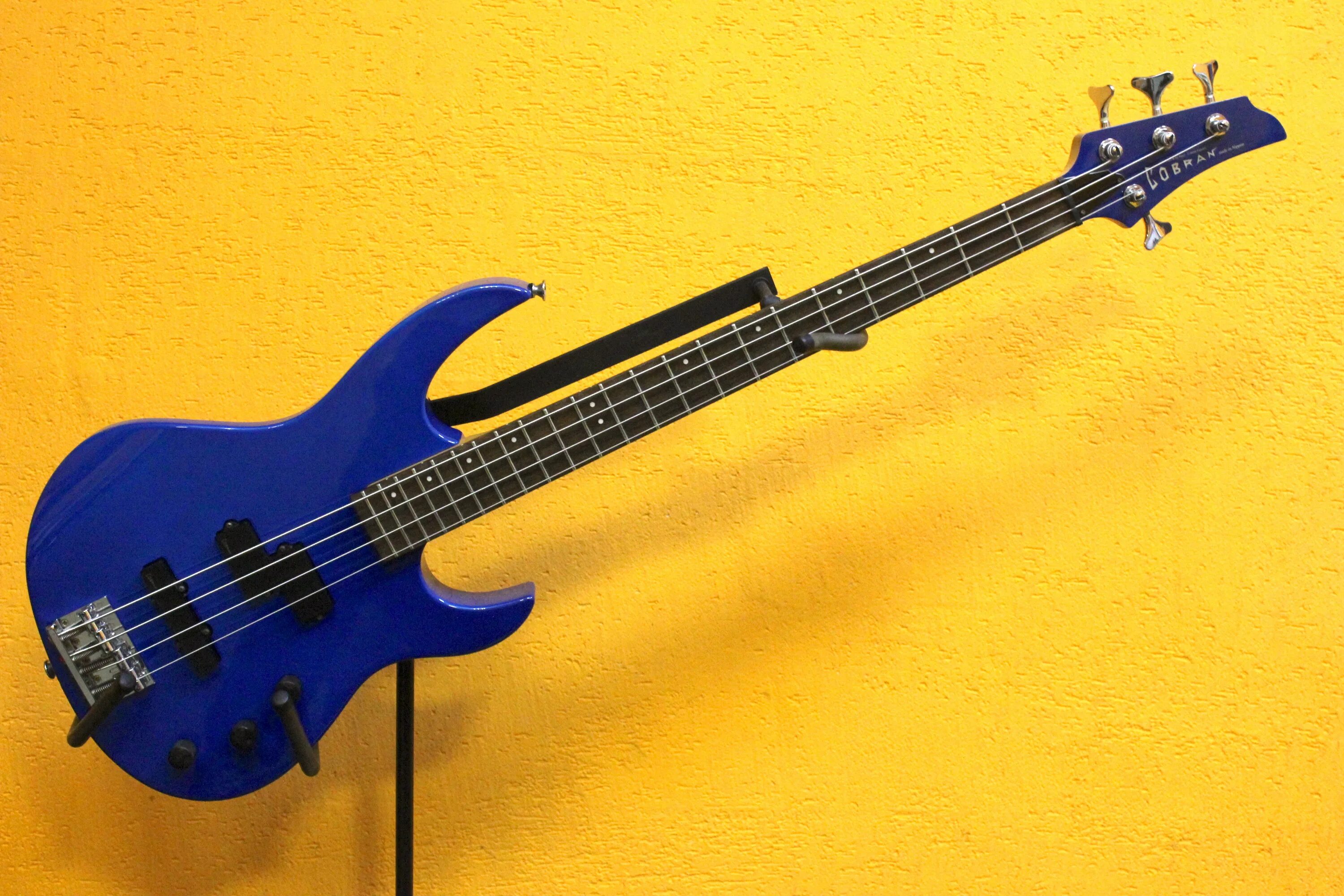 Бас гитара cobran f-a1. Purple PJ Bass. Sadie Bass. Pj bass