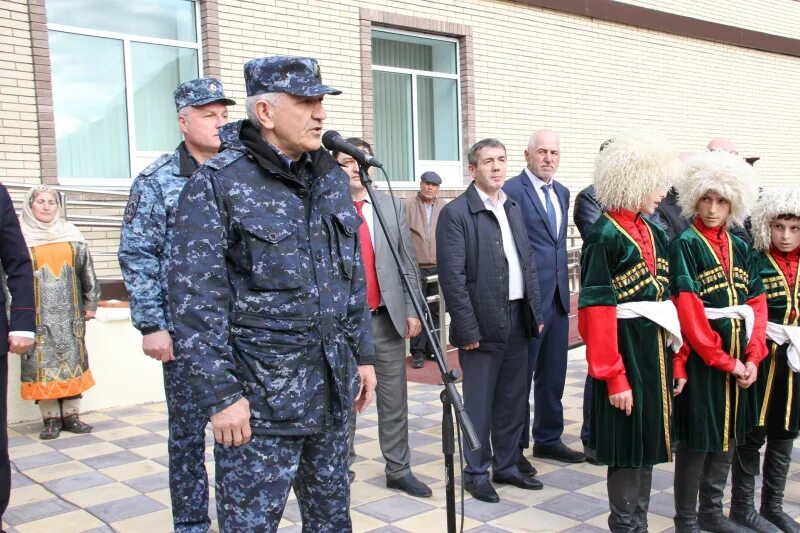 Мвд дагестана увд. Мустангер мвд дагестан. Начальник мвд шамильского района. Ровд дагестана. Магомедов муслим зиявутдинович мрэо махачкала.