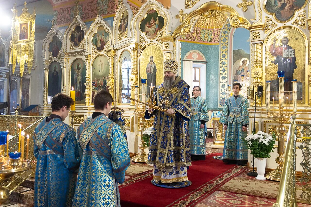 Всенощное бдение на благовещение. Всенощное бдение храм. Петропавловский храм Пенза Благовещение. Предпразднество Благовещения Пресвятой Богородицы 6 апреля.