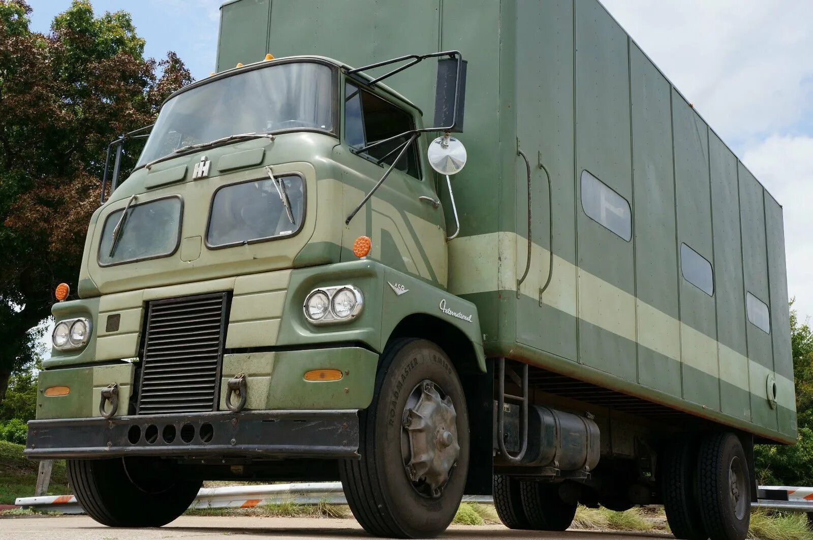 Машины грузовые б у. Грузовик International Sightliner 1960. Грузовик International Harvester 1960. Грузовик International Harvester Sightliner aco. International Harvester Sightliner 1960 года.