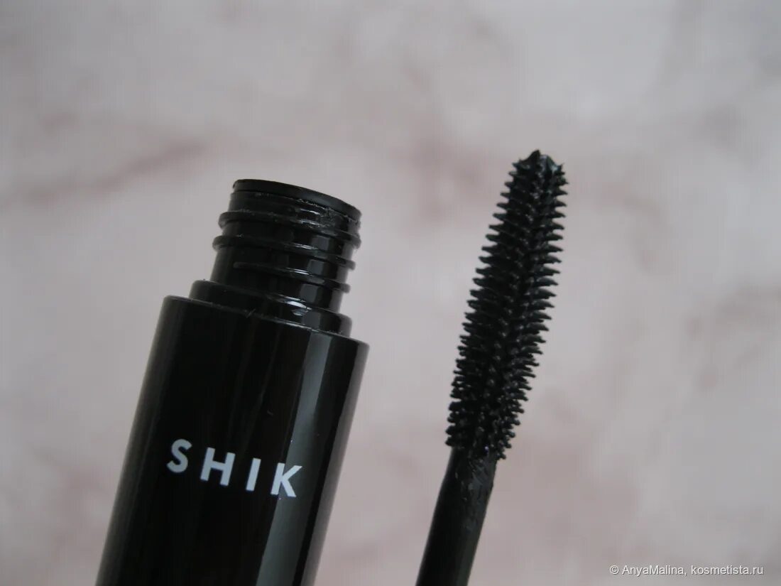 Extra volume eyelash mascara