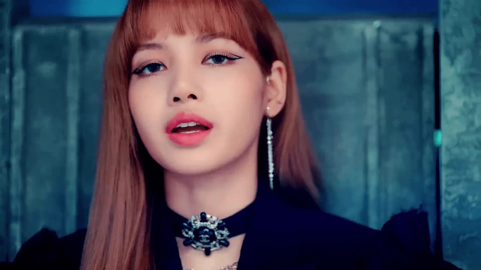 Видео лисы блэк пинк. Lisa блэк пинк. Lisa blackpink 2021. Lisa blackpink 2022. Видео лисы блэк пинк.