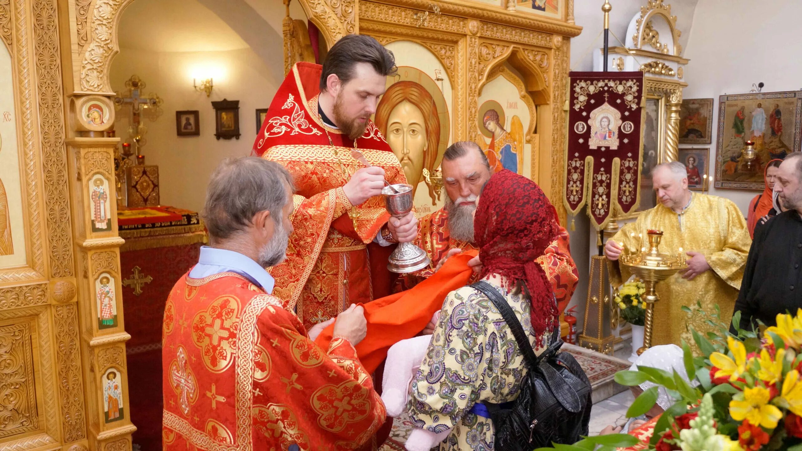 Храм святителя Николая Чудотворца в Домодедово. Настоятель храма святителя Николая в Кикерино. Церковь Николая Чудотворца Домодедово. Настоятель храма Николая Чудотворца в Костроме. Номер телефона настоятеля