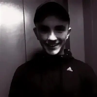 Тише сережа