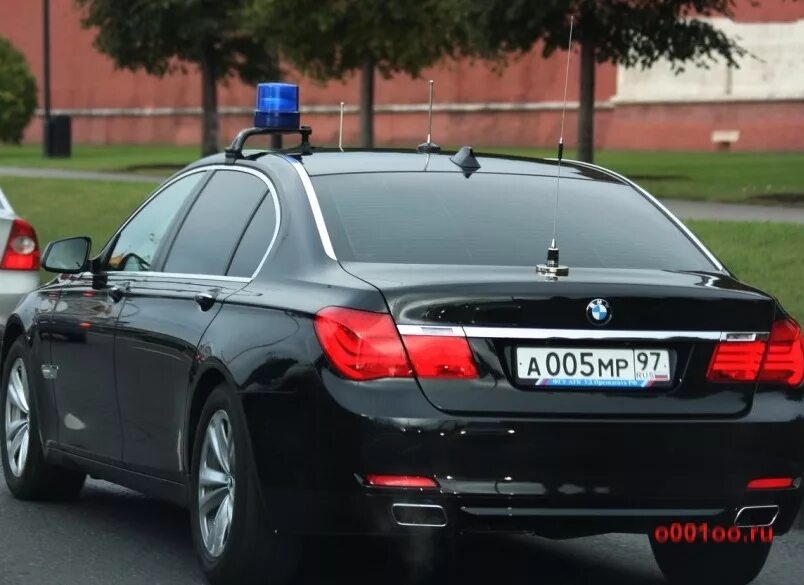 Расшифровка номеров москвы. А005мр97 Аурус. BMW 760 АМР. Машины ФСО на номерах АМР. Машины АМР 77.