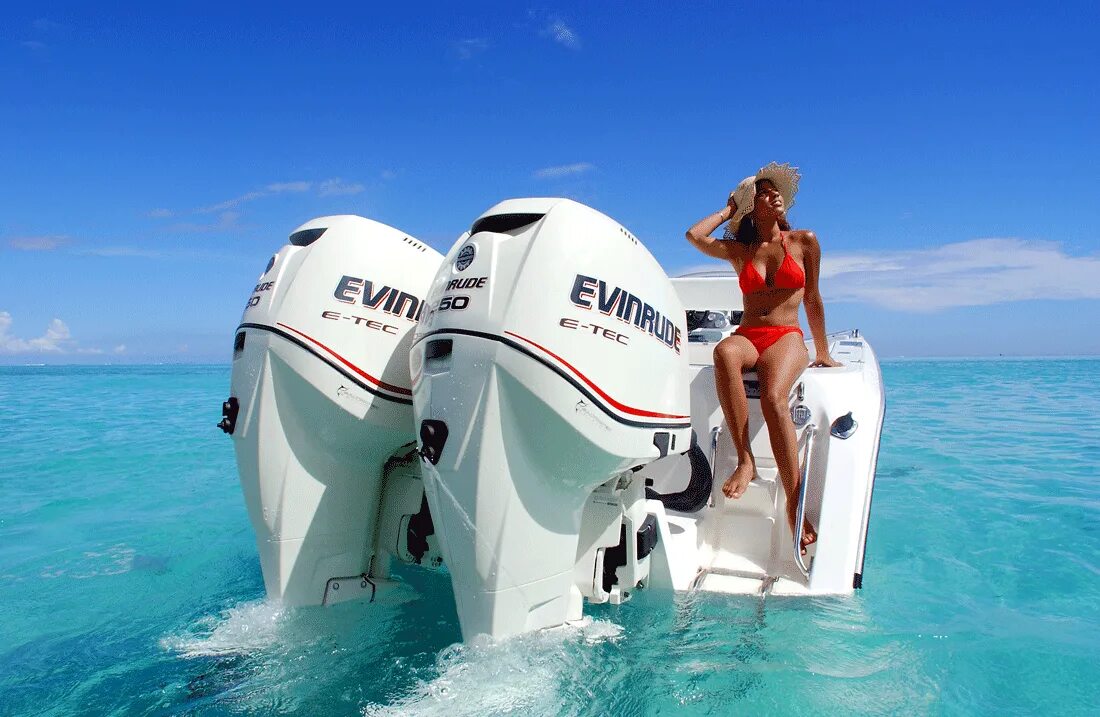Лодочные моторы ямер. Лодочный мотор evinrude. evinrude 4. аом 52 лодочный мотор. лодочные моторы и девушки.