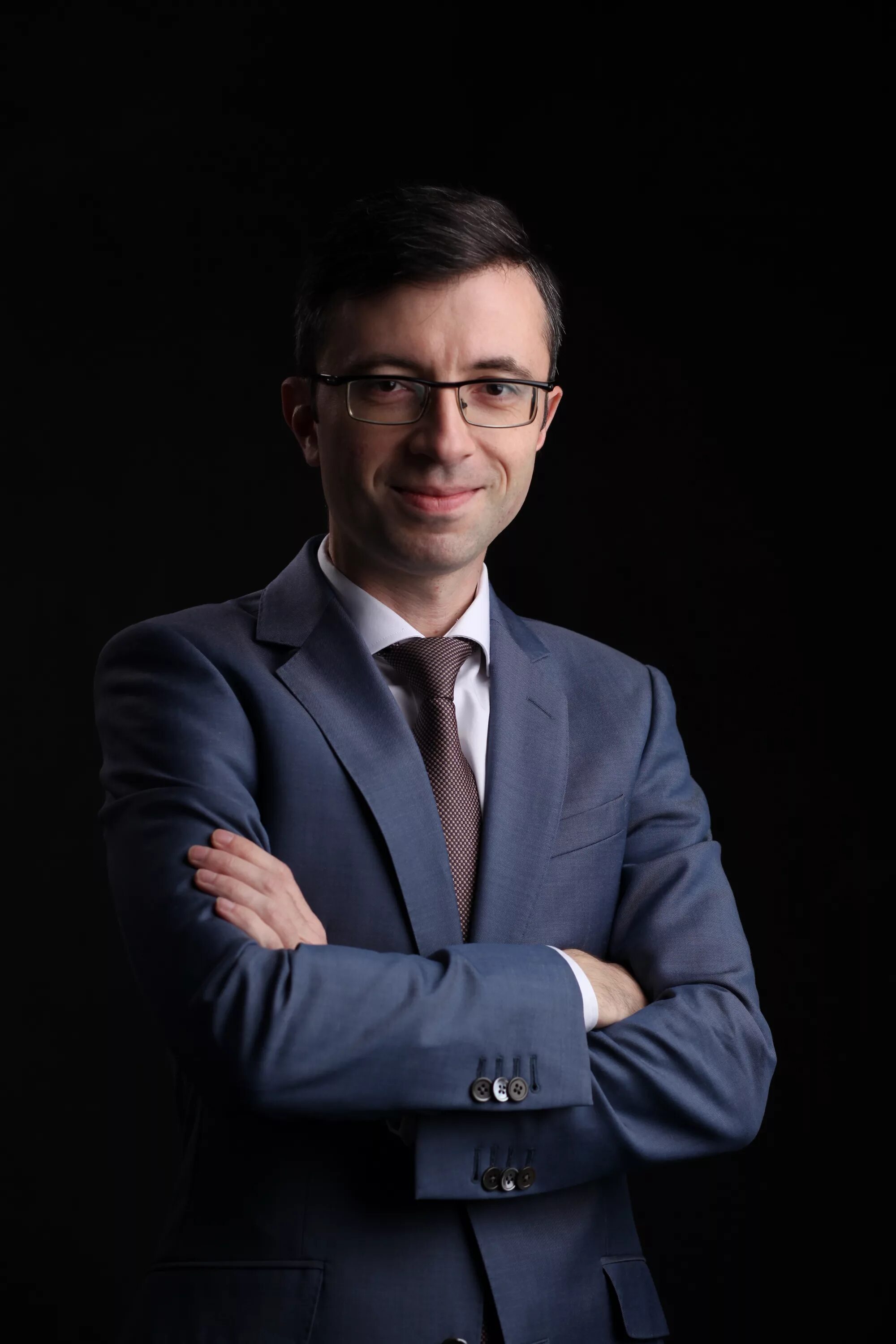 бережнов мгу. виктор александрович ляпкало. художник виктор ляпкало. доктор юридических наук профессор. голиченков александр константинович, декан юридического факультета.