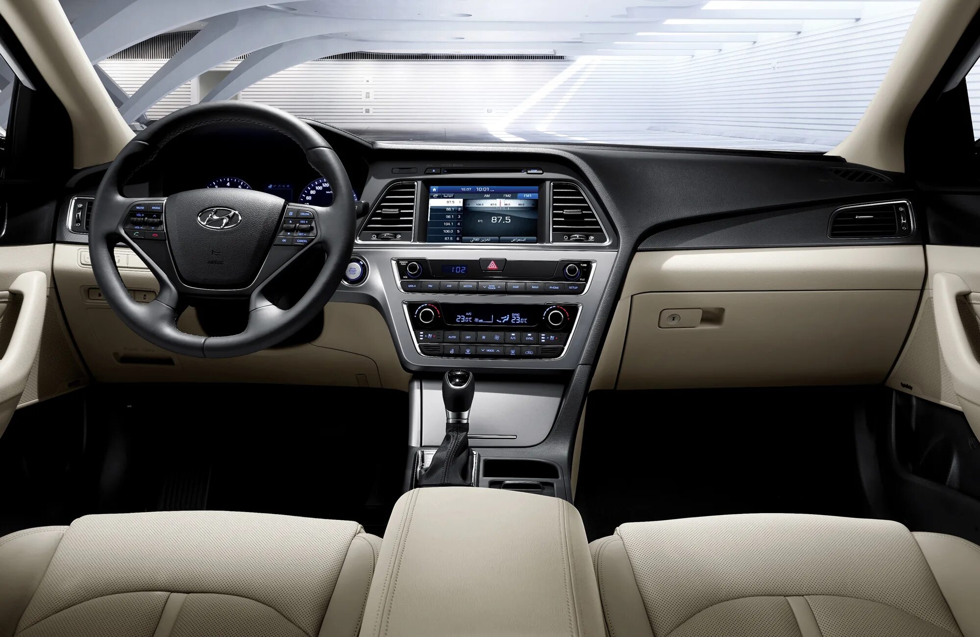 Hyundai Sonata 2014. Sonata Hyundai комплектации 2014. Hyundai Sonata 2014 Interior. Hyundai Sonata 2014 салон. Новая хендай соната цена и комплектация