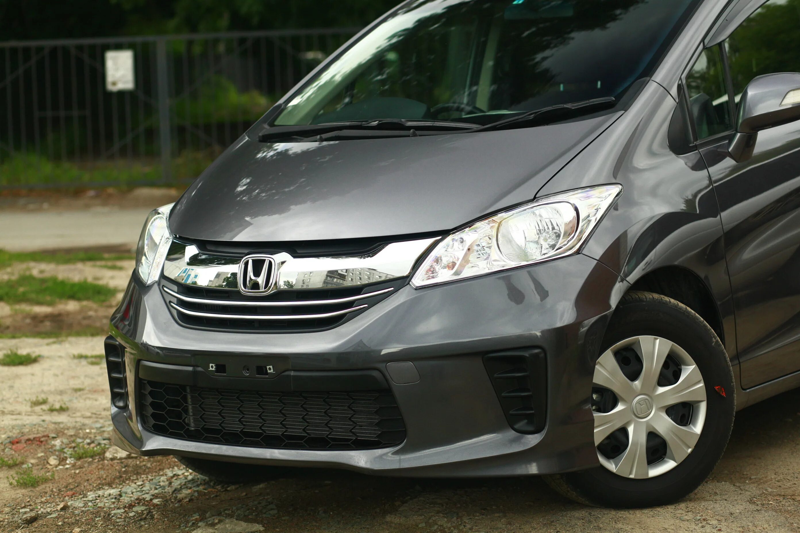 Купить хонда фрид в новосибирске. Honda freed 2014. Honda freed g 2014. Honda freed i. Honda freed 2014 Hybrid.