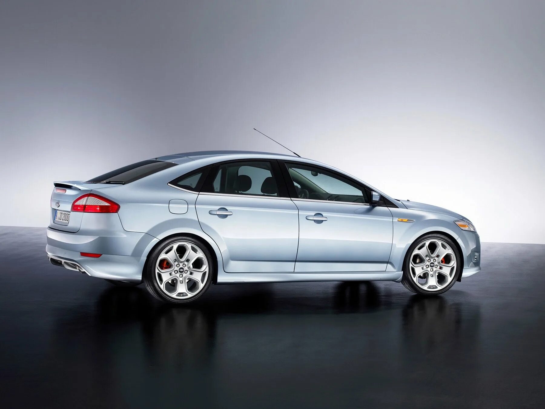 Сколько литров форд мондео. Ford Mondeo mk4. Форд Мондео 4. Форд Мондео 4 хэтчбек. Ford Mondeo 4 лифтбек.