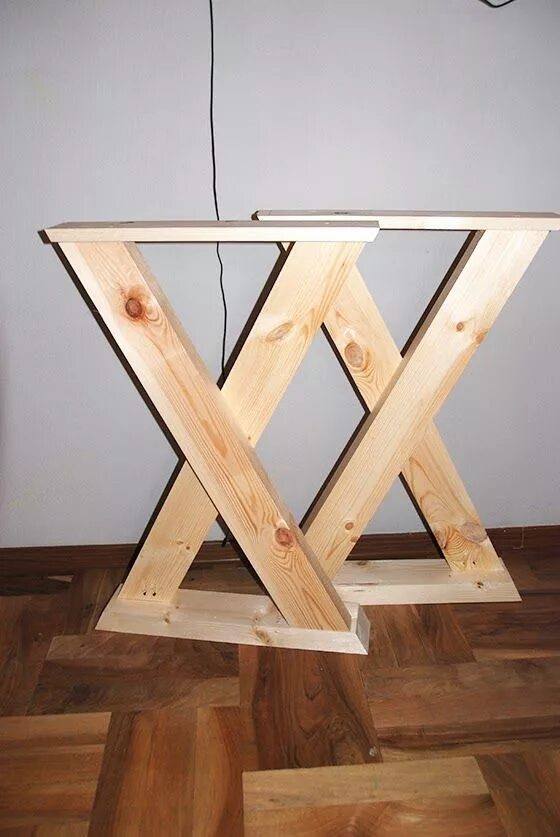 Самодельные ноги. Ножки для стола из досок. Подстолье для стола из досок. Самодельный деревянный стол. Ножки для стола из брусков.