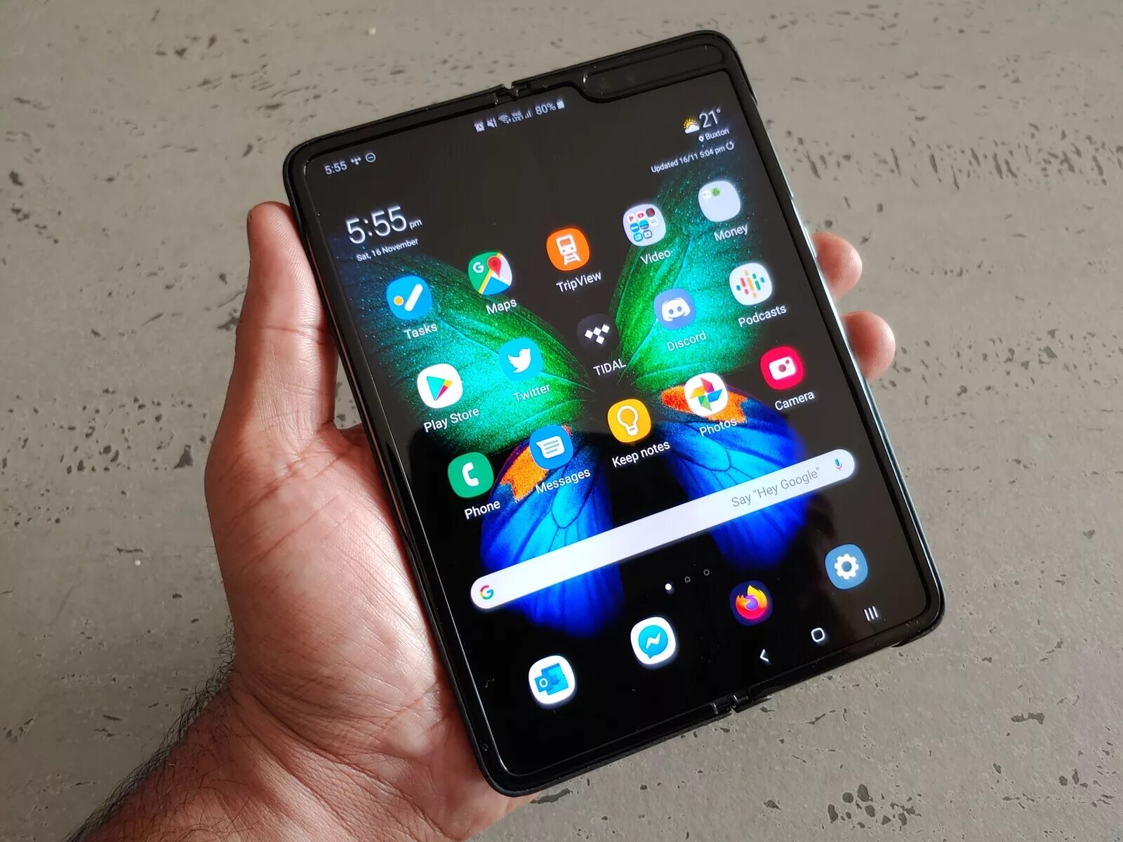Смартфоны экран больше 6 дюймов. Samsung galaxy с экраном 6 дюймов. самсунг с большим экраном 7 дюймов. samsung большой смартфон 7 дюймовый. хуавей с дюймом 6.1.