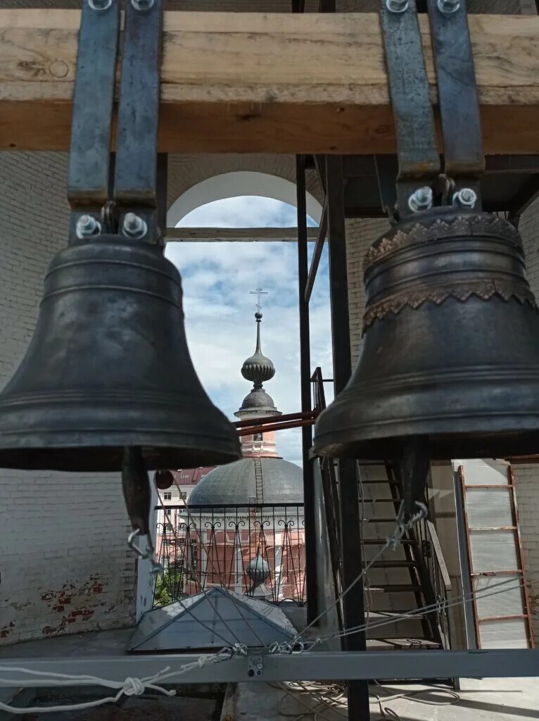 колокольный звон звонарь. вечю колоколу в отчине нашей в новгороде не быти посаднику. иван третий присоединение новгорода к москве. колокола церковные звонарь. вечу и колоколу в отчине.