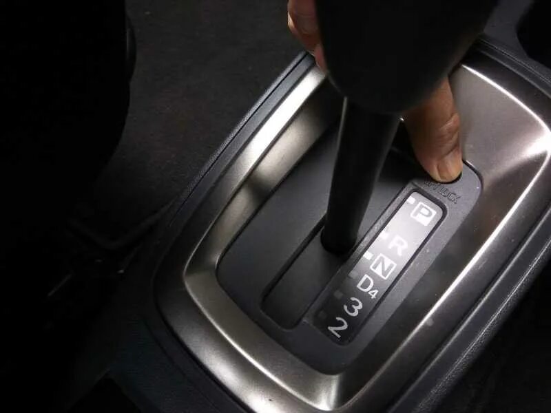 Shift lock на акпп. Shift lock toyota rav4. кнопка shift lock акпп i40. кнопка shift lock gx460. ниссан х-трейл т31 shift lock.
