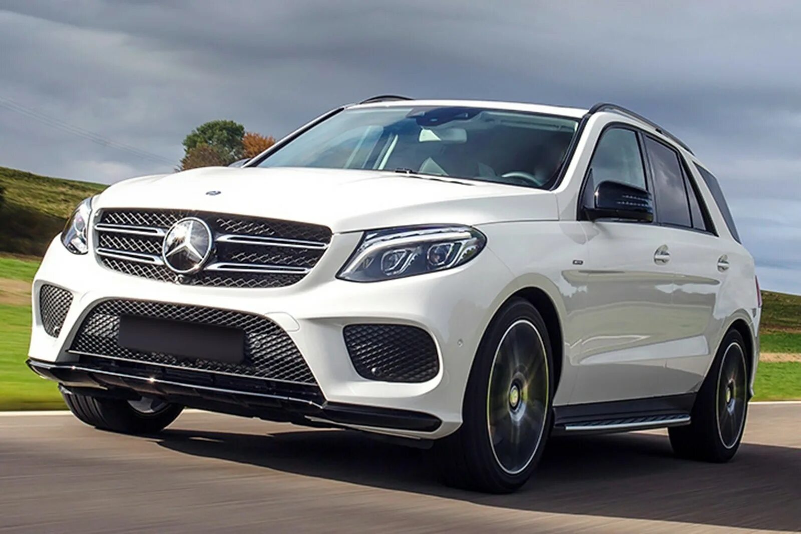 Mercedes line. Мерседес кроссовер GLE 450. GLE 450 AMG 4matic. Mercedes паркетник GLE. Линейка Мерседес GLE AMG.