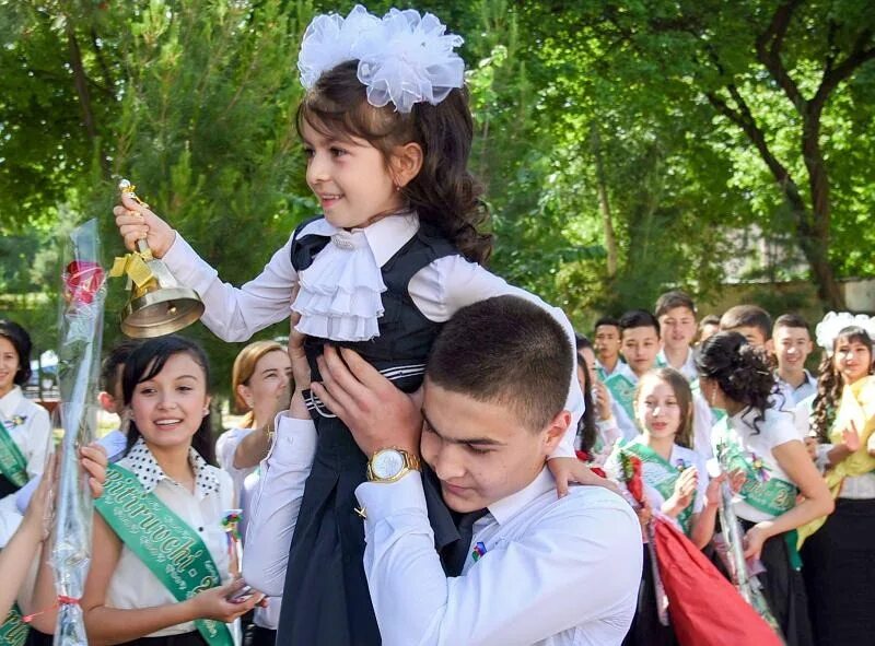 Bitiruvchilar uchun raqslar