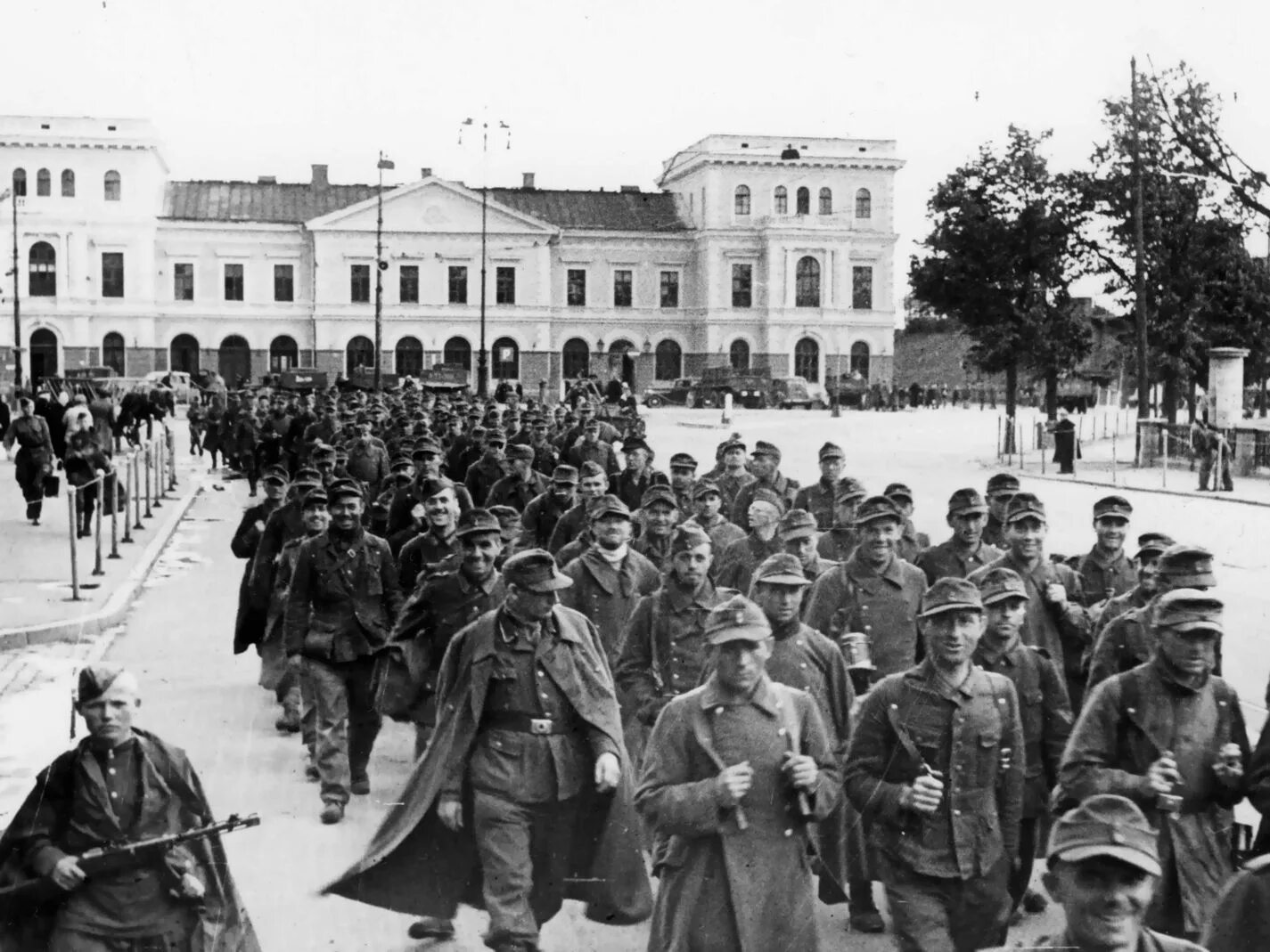 Рига 1944. Освобождение каунаса в 1944. Освобождение прибалтики советскими войсками. Рига 1944. 1944 - освобождение риги советскими войсками.